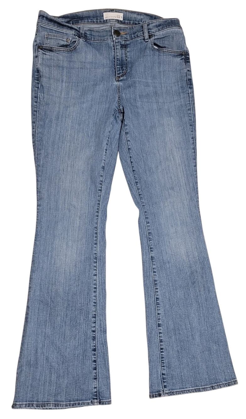 Ann Taylor LOFT "Made and Loved" Mid-Rise Flare Leg denim jeans Size 10/30 EUC